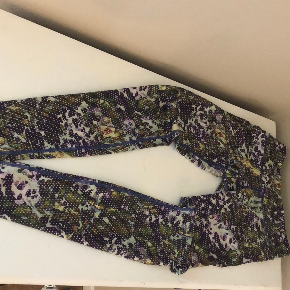 Lululemon print leggings